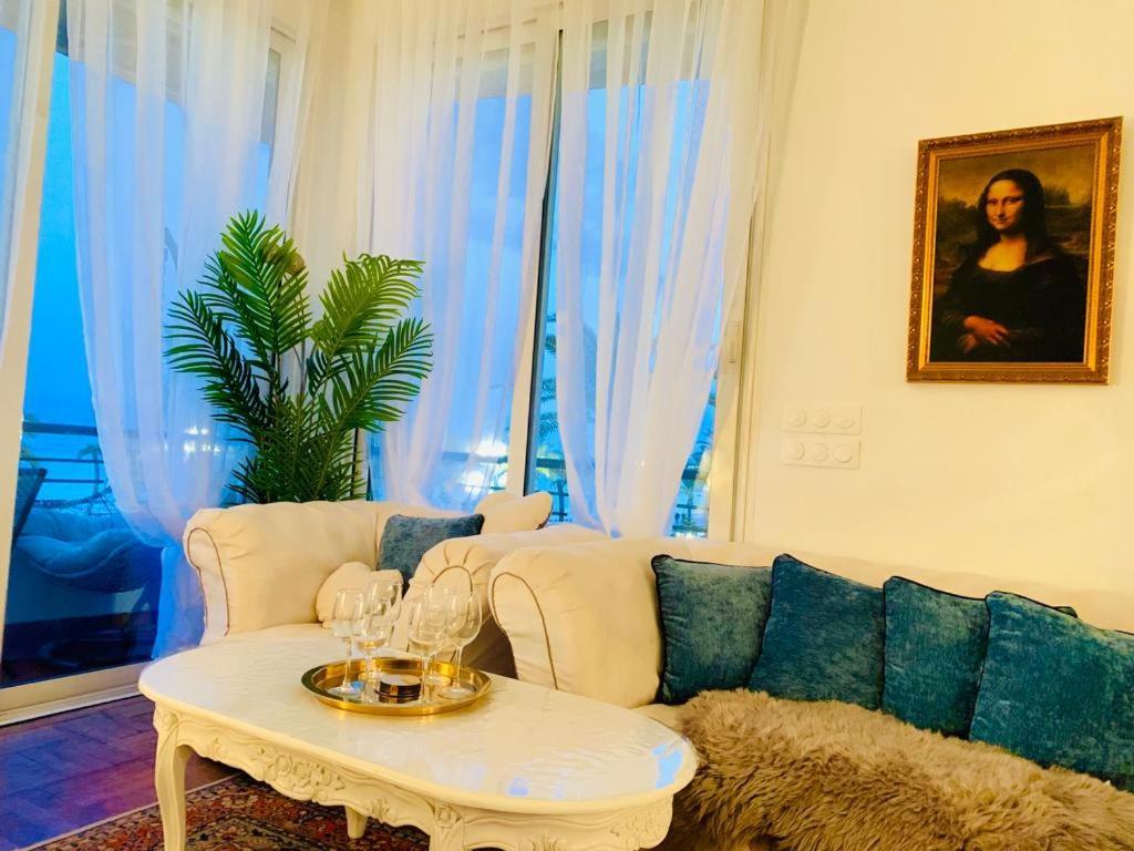 Endless Stunning Mediterranean Sea Views Promenade Des Anglais Nisa Exterior foto